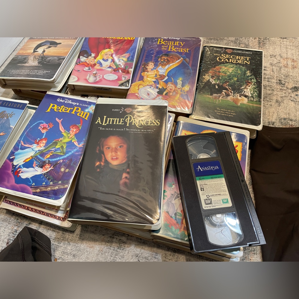 VHS Lot - Picture 3 of 16